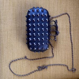 HESSER SKULL 💀 KNUCKLE CLUTCH BAG 🌟 - NEW